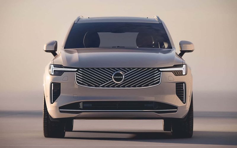 نگاهی به ولوو XC90 مدل 2025